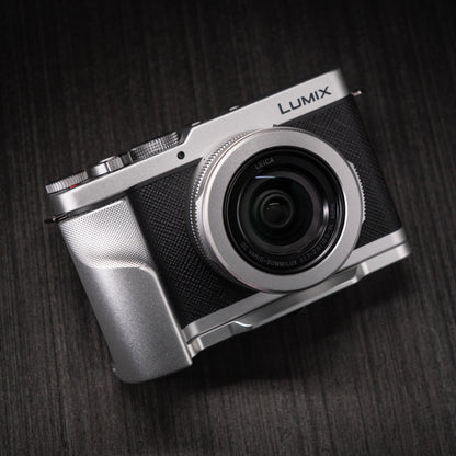 Camera Grip for Lumix L10