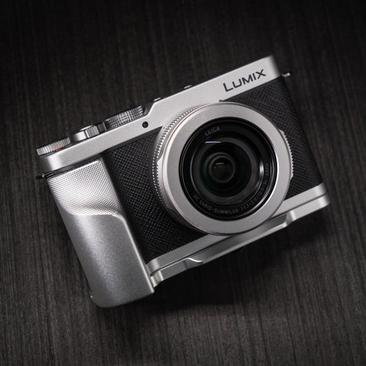 Camera Grip for Lumix L10