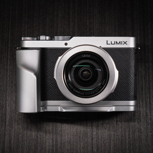 Camera Grip for Lumix L10