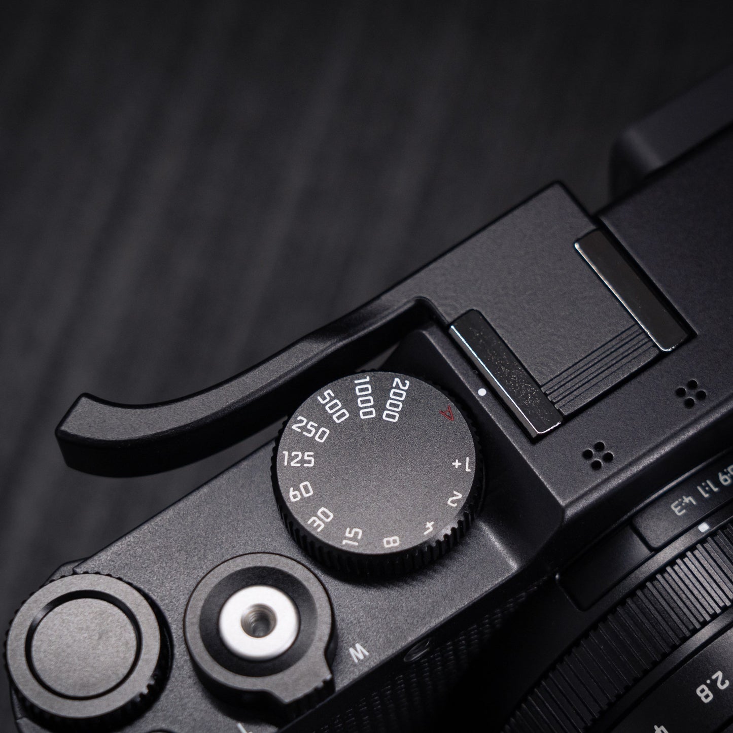 Aluminum Thumb Grip for Leica D-Lux8
