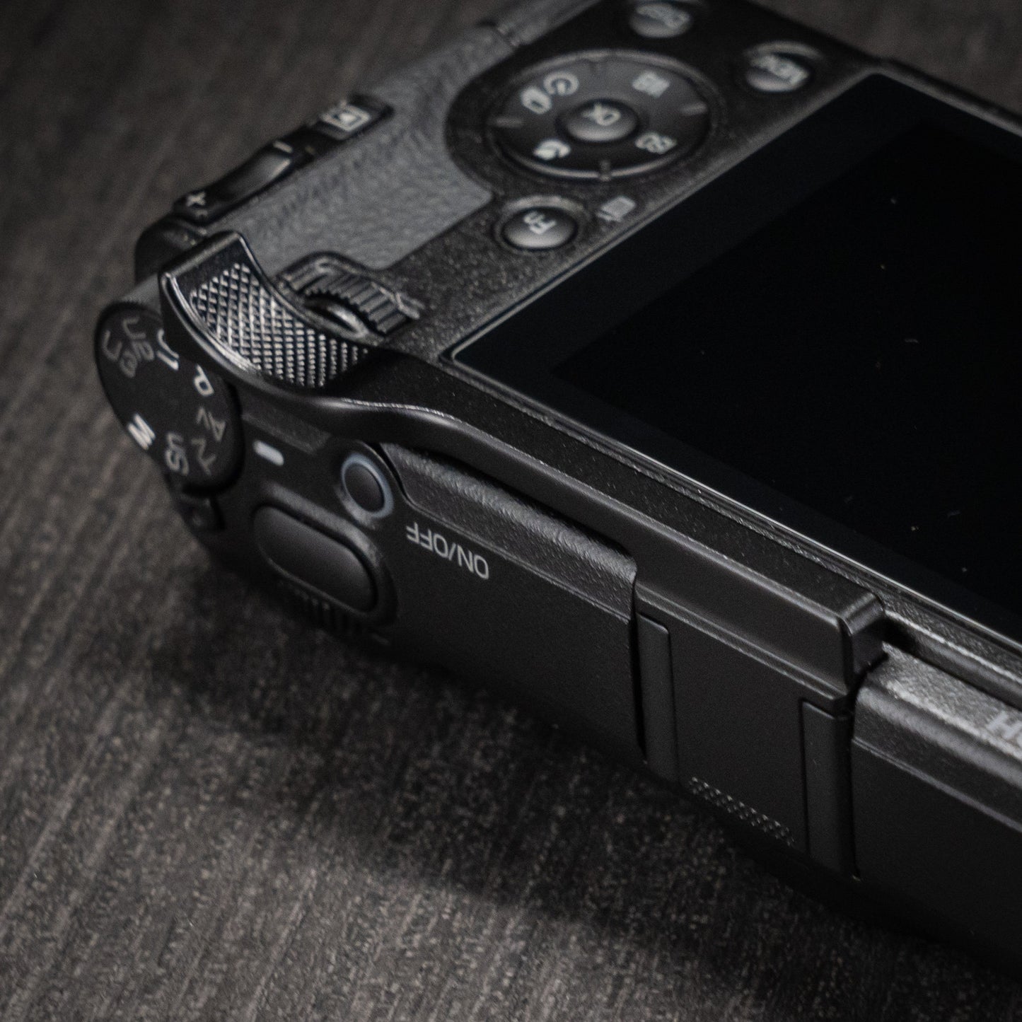 Black Aluminum Thumb Grip for Ricoh GR4