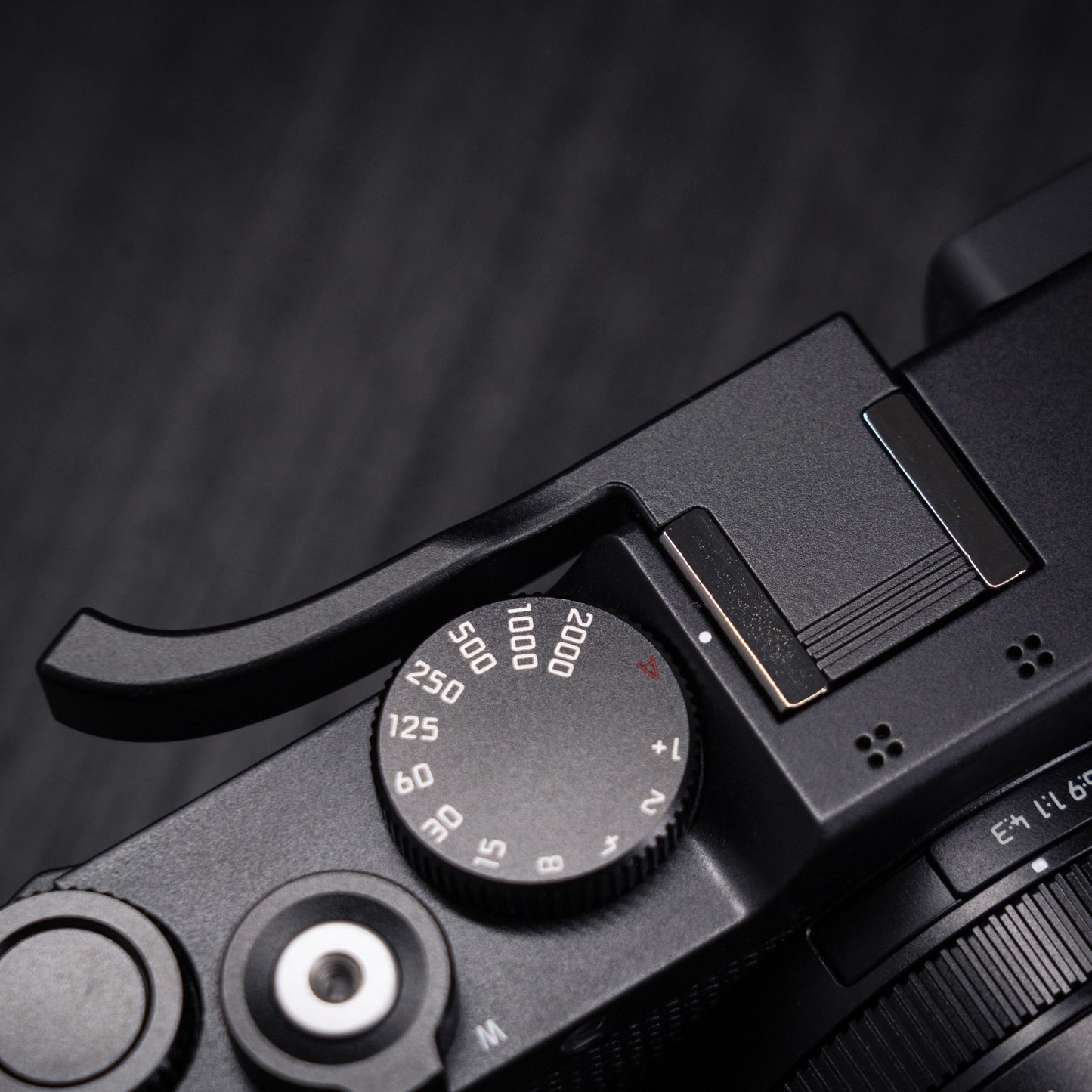 Aluminum Thumb Grip for Leica D-Lux8