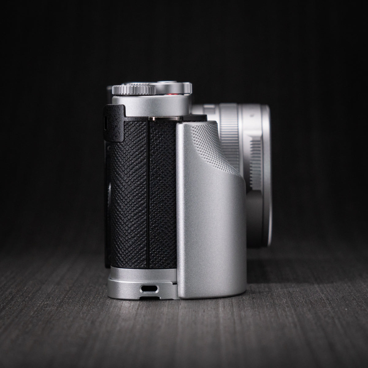 Camera Grip for Lumix L10