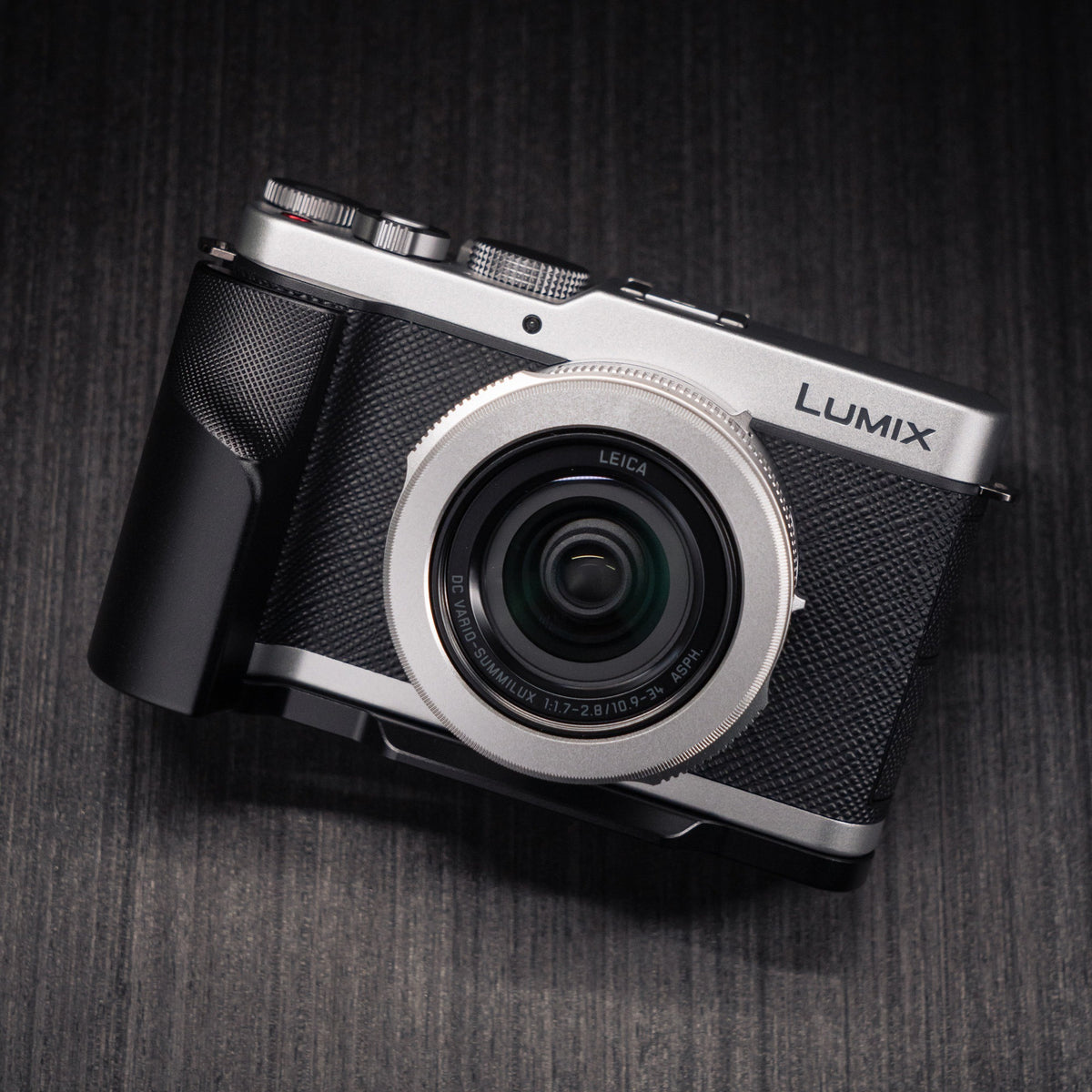 Camera Grip for Lumix L10