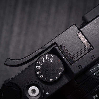 Aluminum Thumb Grip for Leica D-Lux8