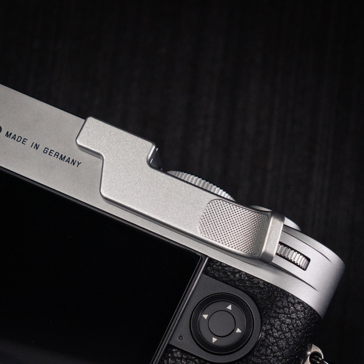 Aluminum/Brass Thumb Grip for Leica M10/M11
