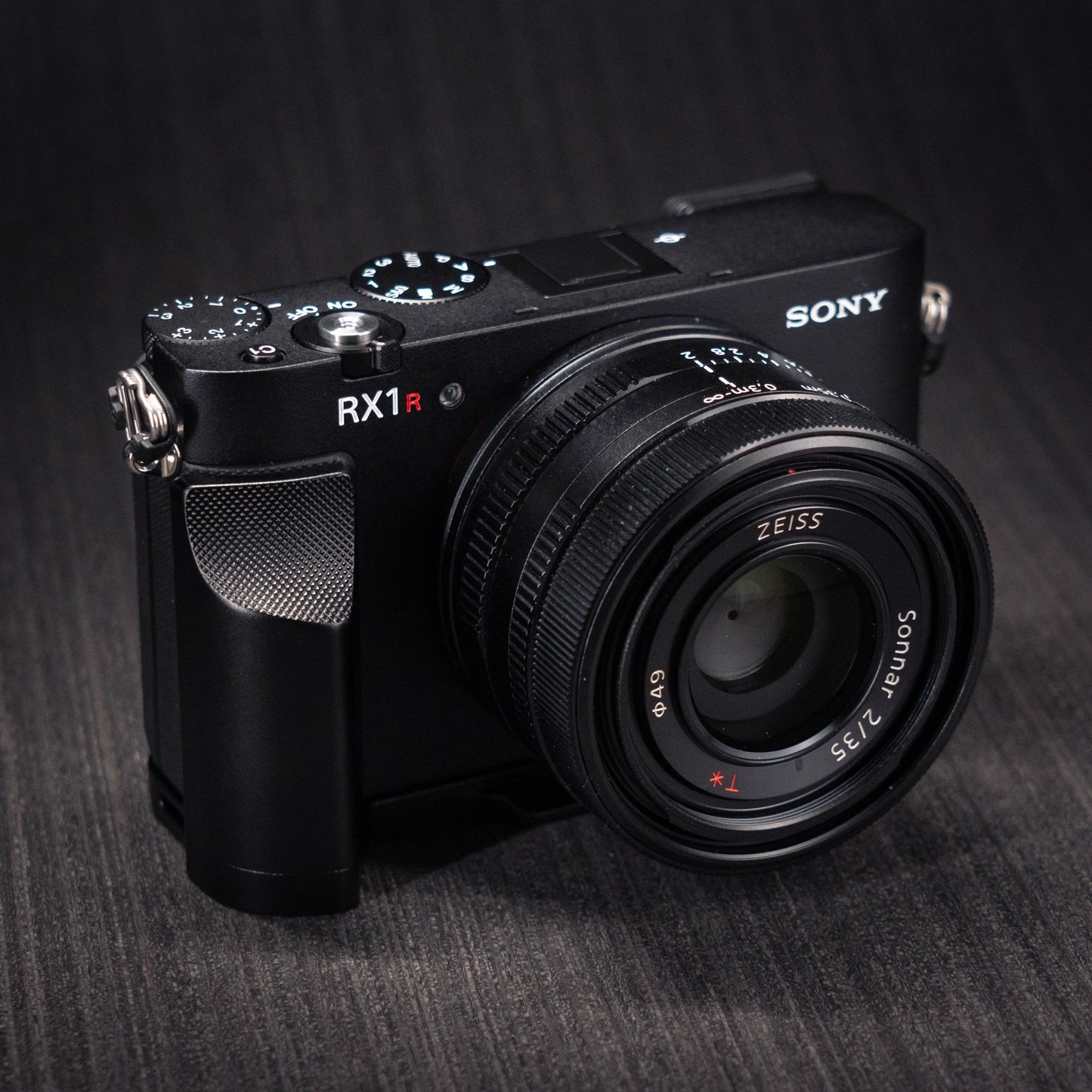 Camera Grip for SONY RX1r3