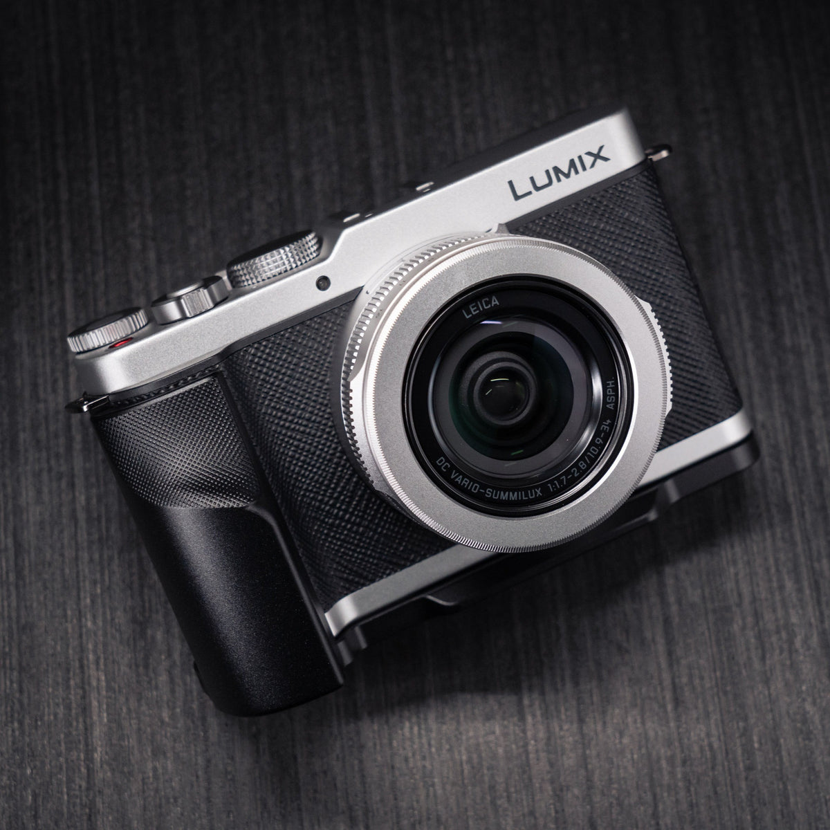 Camera Grip for Lumix L10