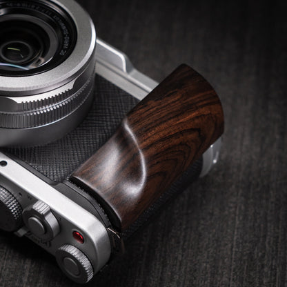 Camera Grip for Lumix L10