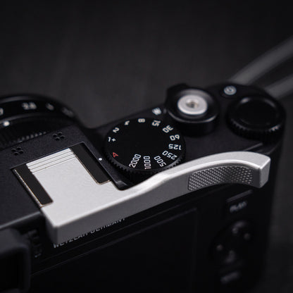 Aluminum Thumb Grip for Leica D-Lux8