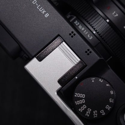 Aluminum Thumb Grip for Leica D-Lux8