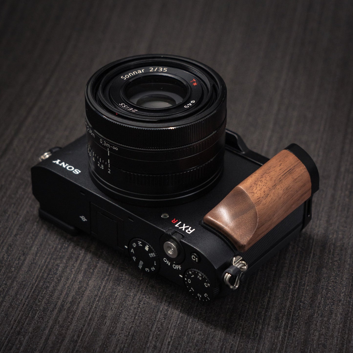 Camera Grip for SONY RX1r3