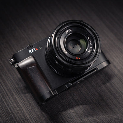 Camera Grip for SONY RX1r3