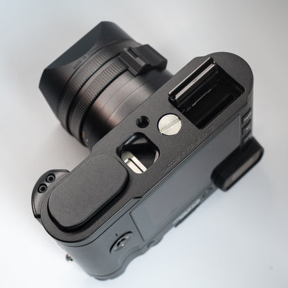 Camera Grip for Leica Q2