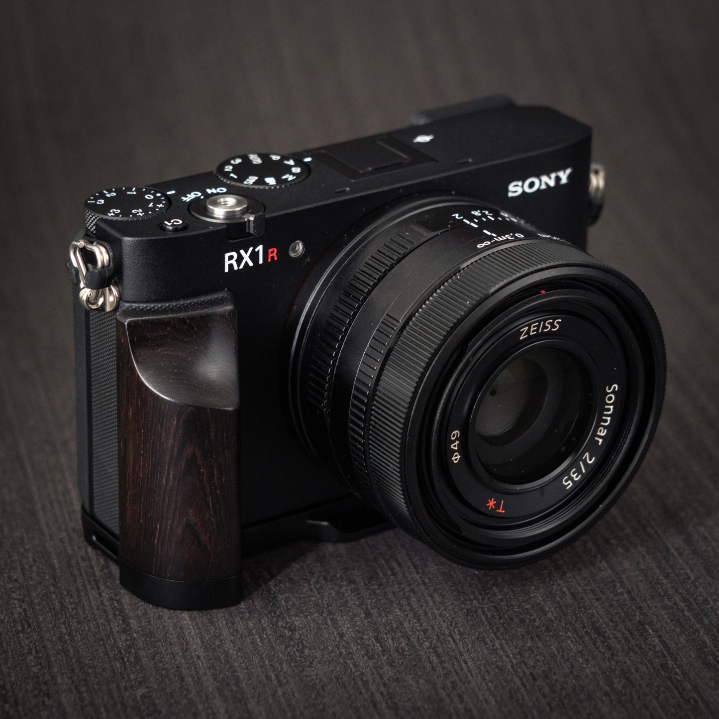 Camera Grip for SONY RX1r3