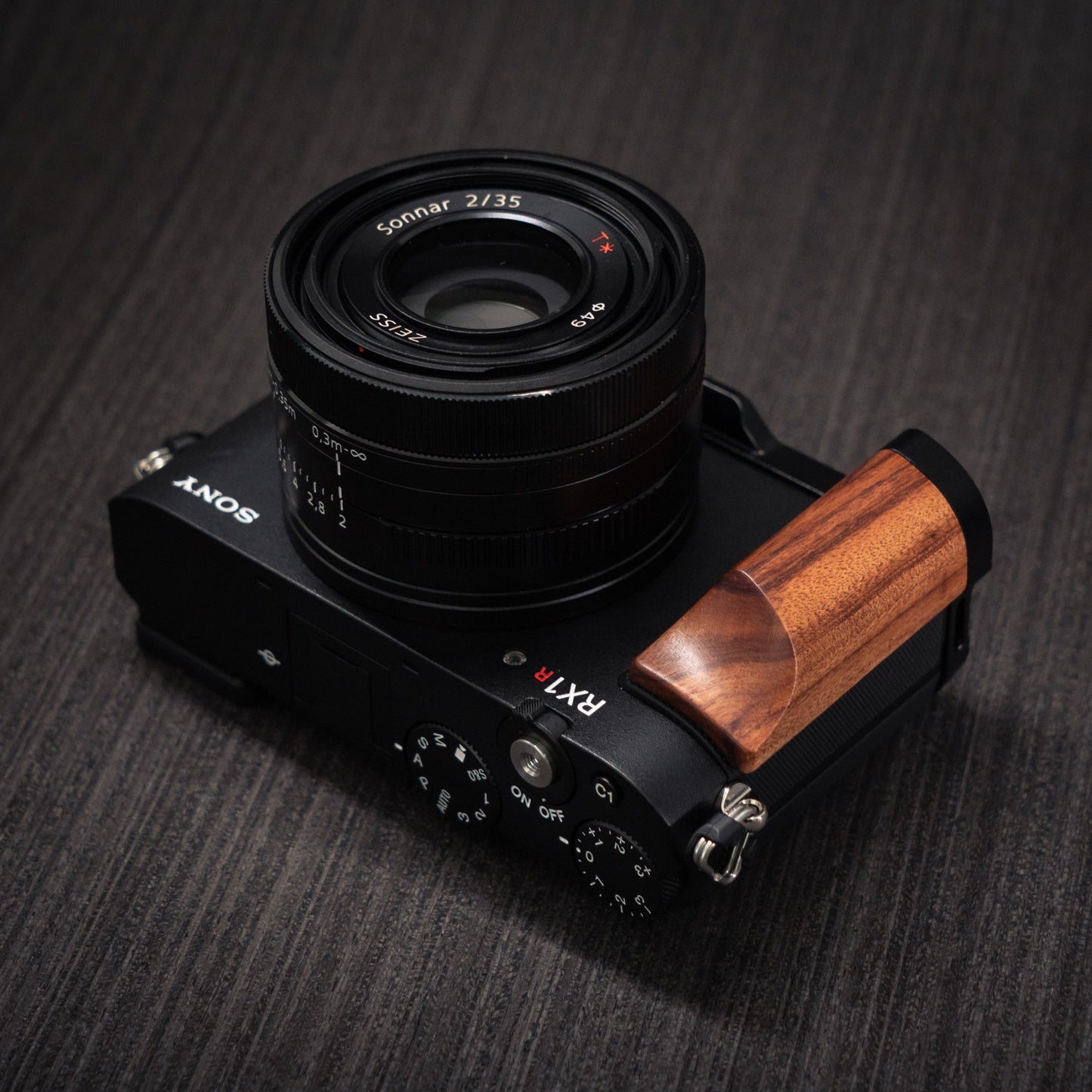 Camera Grip for SONY RX1r3