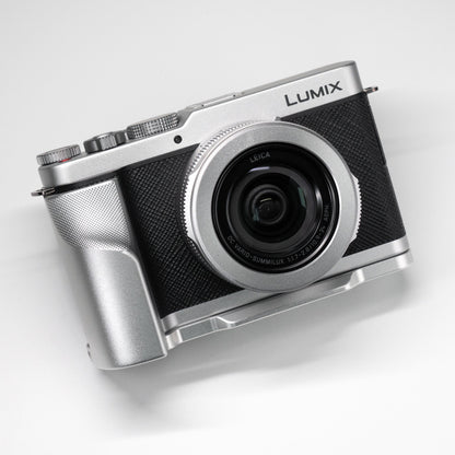 Camera Grip for Lumix L10