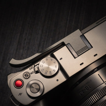 Aluminum Thumb Grip for LUMIX S9